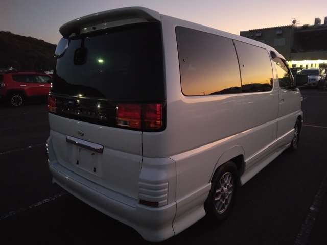 �󏭎�!3000cc!�y��!�f�B�[�[��!�^�[�{!4WD!CAT!�����G�A��!�����A���~!3��V�[�g8�l���!�։���!