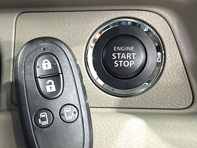 �yHonda�X�}�[�g�L�[�z�J�o����|�P�b�g�ɓ��ꂽ�܂܂ł��h�A�̎{���E�������\�ȃX�}�[�g�L�[�𑕔��B�G���W���̃I���E�I�t�����J�M�����o���K�v����������Ƃ��Ă��֗��ł���