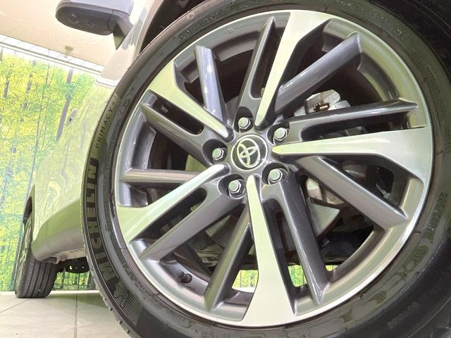 �y����18�C���`�A���~�z�C�[���z�O�ςɃ}�b�`���������A���~�z�C�[���𑕒����Ă���܂��B�e��ЊO�A���~�z�C�[����A�X�^�b�h���X�^�C�����戵�����Ă���܂��B���񂲑��k����������