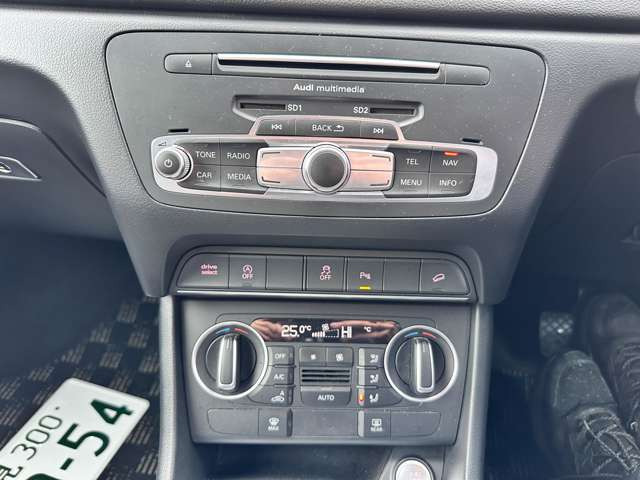 �C���ɍ��킹�Ē����I�ɑ��삷�邱�ƂŁA�ԓ������ł����K�ɕۂĂ܂��B