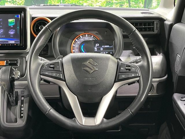 �y�����v�����X�e�A�����O�z�㎿�Ȋv���g�p���邱�ƂŁA��ɂ����������݂ƂĂ��^�]���₷���n���h���ł���