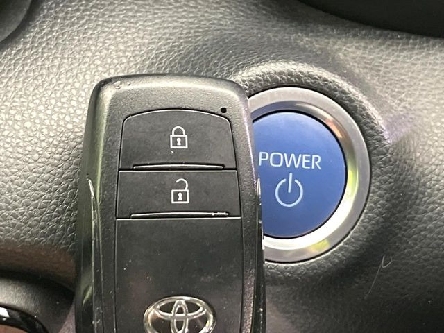 �y�X�}�[�g�L�[�z�J�o����|�P�b�g�ɓ��ꂽ�܂܂ł��h�A�̎{���E�������\�ȃX�}�[�g�L�[�𑕔��B�G���W���̃I���E�I�t�����J�M�����o���K�v����������Ƃ��Ă��֗��ł���