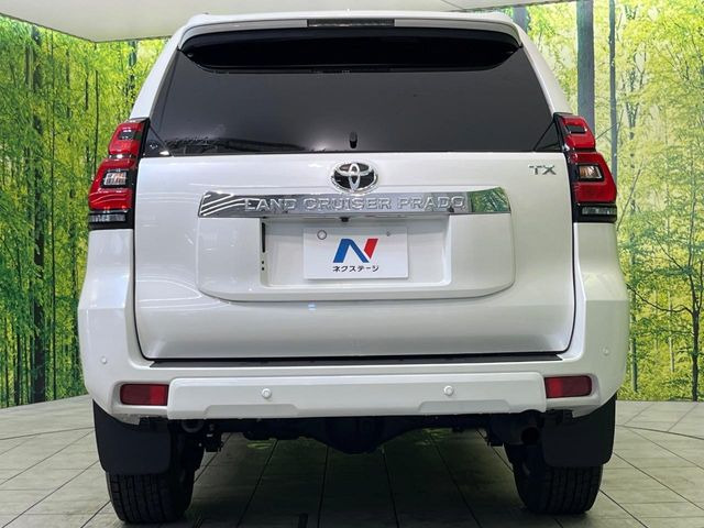 安心の最長10年・走行無制限保証(有償)をご用意。保証内容も充実はもちろん、無料点検&オイル交換や、年中無休の全国・24時間ロードサービスも付帯されておりますのでご安心下さい。