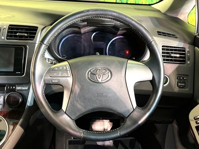 �y�����v�����X�e�A�����O�z�㎿�Ȋv���g�p���邱�ƂŁA��ɂ����������݂ƂĂ��^�]���₷���n���h���ł���