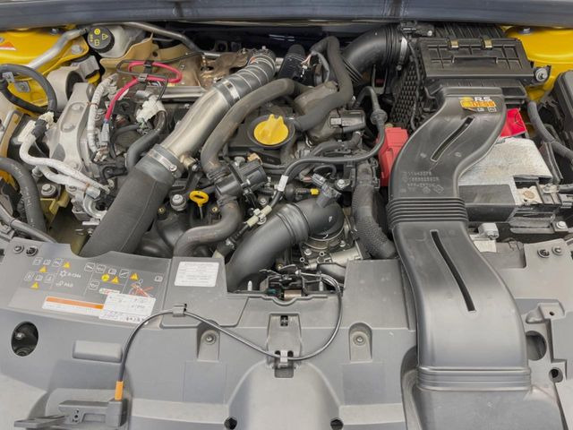 �����X�ł́A�e���[�J�[�̐�p�f�f�e�X�^�[�𓱓��B���Ǝ��i�����e�N�j�J���X�^�b�t���풓���Ă���܂��̂ŁA������̍ۂɂ����S���Ă����p���������܂��B