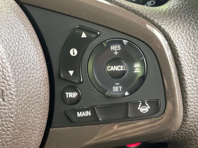 �y�A�_�v�e�B�u�N���[�Y�R���g���[���z�������H�ł̒��������s���y��!!�����ő��x��ۂN���[�Y�R���g���[�����A�Փˌy���V�X�e���ƘA�g���A�O���̎ԗ������m���ĎԊԂ�ۂ悤�ɑ��x���߂��Ă���܂�!!