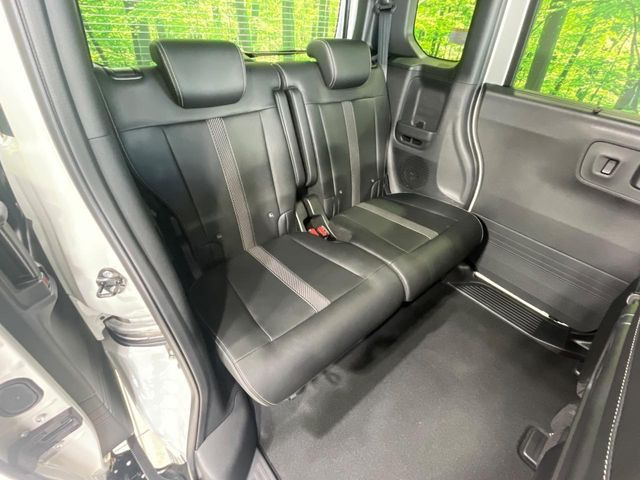 ���i���ȃI���W�i���t���A�}�b�g���I�v�V�����ɂĂ��p�ӂ��Ă���܂��B���D���ȃf�U�C����J���[�����Ԃɍ��킹�đI��ł����������Ƃ��ł��܂���