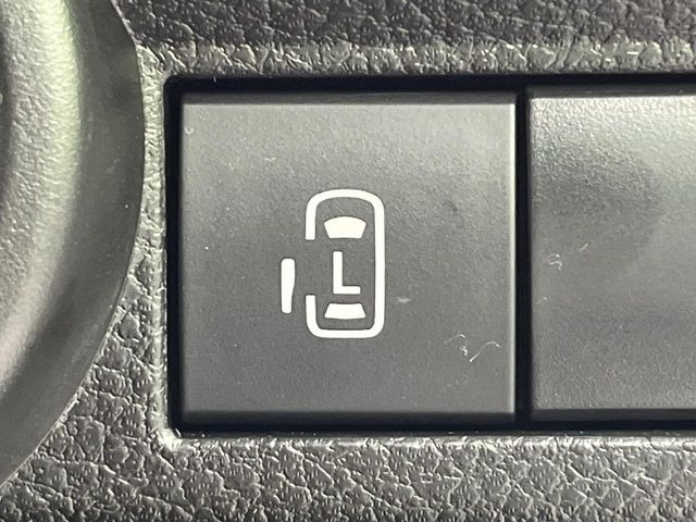 �y�p���[�X���C�h�h�A�z�X�}�[�g�L�[��^�]�Ȃ̃X�C�b�`�ŃX���C�h�h�A�̊J���\���d��������͂����ăh�A���J����K�v�������A���������q�l�ł��A�d���ו��������Ă��鎞�����N�ɊJ���߂ł��܂���