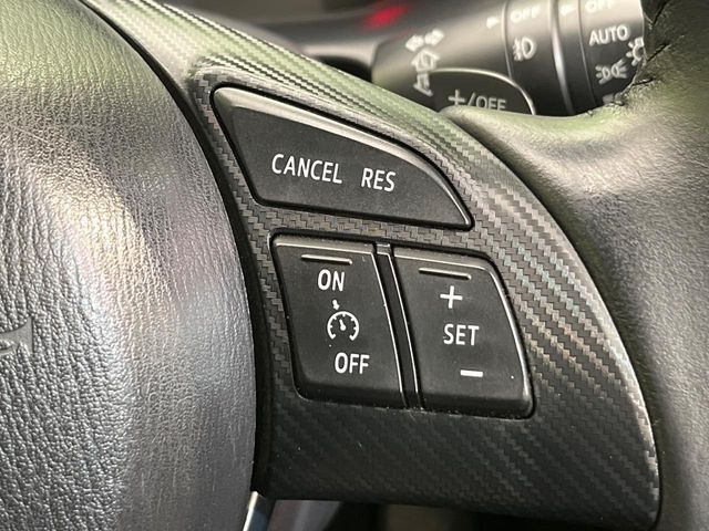 �y�N���[�Y�R���g���[���z�������H�����N���N���s�B�A�N�Z���𗣂��Ă���葬�x�ő��s���ł��A�������^�]���̕��S���y��!�����E�������ȒP�ȃX�C�b�`����Œ����ł��܂��B