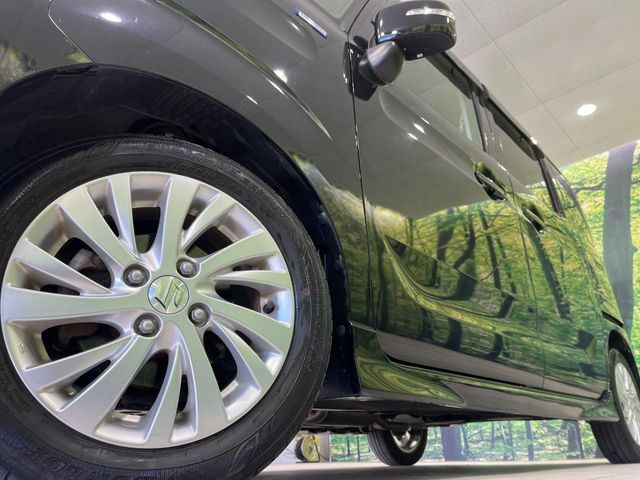 �y����14�C���`�A���~�z�C�[���z�O�ςɃ}�b�`���������A���~�z�C�[���𑕒����Ă���܂��B�e��ЊO�A���~�z�C�[����A�X�^�b�h���X�^�C�����戵�����Ă���܂��B���񂲑��k����������