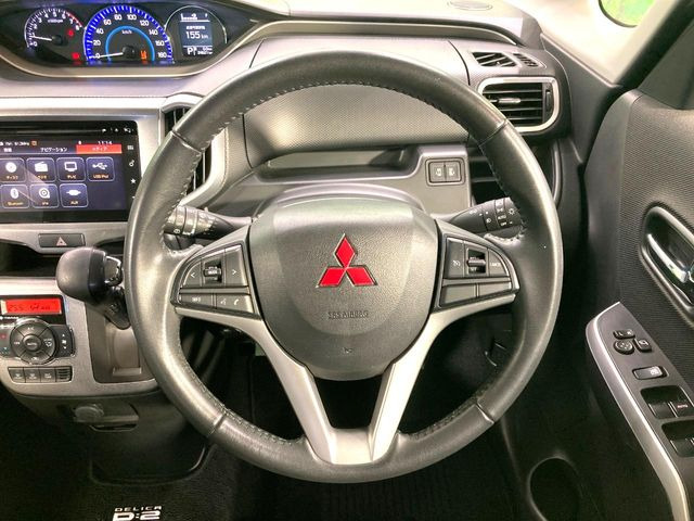 �y�����v�����X�e�A�����O�z�㎿�Ȋv���g�p���邱�ƂŁA��ɂ����������݂ƂĂ��^�]���₷���n���h���ł���