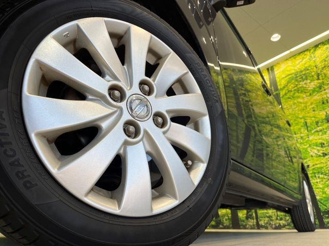 �y����14�C���`�A���~�z�C�[���z�O�ςɃ}�b�`���������A���~�z�C�[���𑕒����Ă���܂��B�e��ЊO�A���~�z�C�[����A�X�^�b�h���X�^�C�����戵�����Ă���܂��B���񂲑��k����������