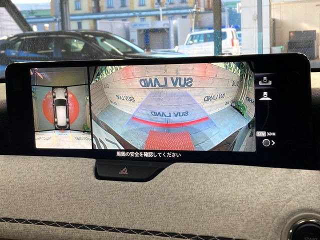 �y360&deg;�r���[���j�^�[�z��p�̃J�����ɂ��A�ォ�猩���낵���悤�Ȏ��_��360�x�N���}�̎��͂��m�F���邱�Ƃ��ł��܂������p�������m�F���₷���A�����ꏊ�ł̐؂�Ԃ��⒓�Ԃ��X���[�Y�ɍs���܂��B