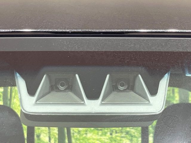 �y�X�}�[�g�A�V�X�g�z���s���ɑO���̎ԗ�����F�����A�Փ˂������Ȏ��͌x��ƃu���[�L�ŏՓˉ���Ɣ�Q�y�����A�V�X�g�B�����S�Ƀh���C�u�����y���݂��������܂��B