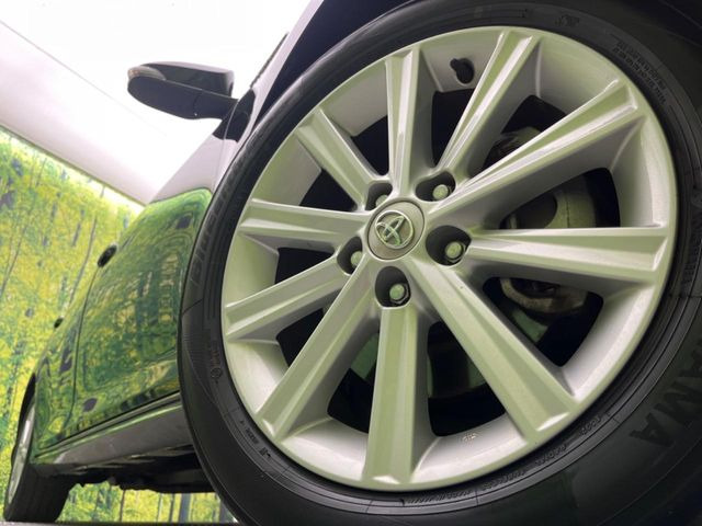 �y����17�C���`�A���~�z�C�[���z�O�ςɃ}�b�`���������A���~�z�C�[���𑕒����Ă���܂��B�e��ЊO�A���~�z�C�[����A�X�^�b�h���X�^�C�����戵�����Ă���܂��B���񂲑��k����������