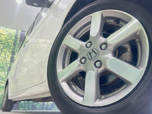 �y����14�C���`�A���~�z�C�[���z�O�ςɃ}�b�`���������A���~�z�C�[���𑕒����Ă���܂��B�e��ЊO�A���~�z�C�[����A�X�^�b�h���X�^�C�����戵�����Ă���܂��B���񂲑��k����������