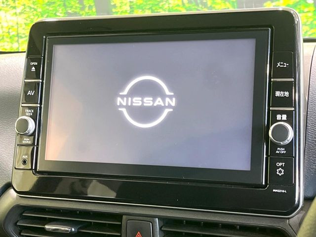 【純正9型ナビ】人気の純正ナビを装備。オーディオ機能も充実しており、Bluetooth接続すればお持ちのスマホやMP3プレイヤーの音楽を再生可能!毎日の運転がさらに楽しくなります!!