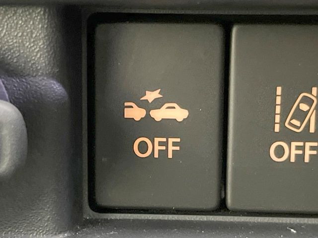 �y�X�Y�L �Z�[�t�e�B�T�|�[�g�z���s���ɑO���̎ԗ�����F�����A�Փ˂������Ȏ��͌x��ƃu���[�L�ŏՓˉ���Ɣ�Q�y�����A�V�X�g�B�����S�Ƀh���C�u�����y���݂��������܂��B