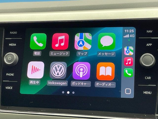 ��Apple Car Play:�X�}�z�Ƃ̗L���ڑ��ŁA�i�r�E�I�[�f�B�I�Đ��ȂǃX�}�z�̃A�v���@�\����ʂł��g����֗��@�\�ł�!