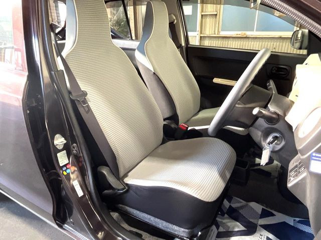 �^�]�ȃV�[�g���͎g�p�������Ȃ��A�ǍD�ȏ�ԂƂȂ��Ă��܂��B���J�Ɏg���Ă������Ƃ��悭�킩��܂��ˁB