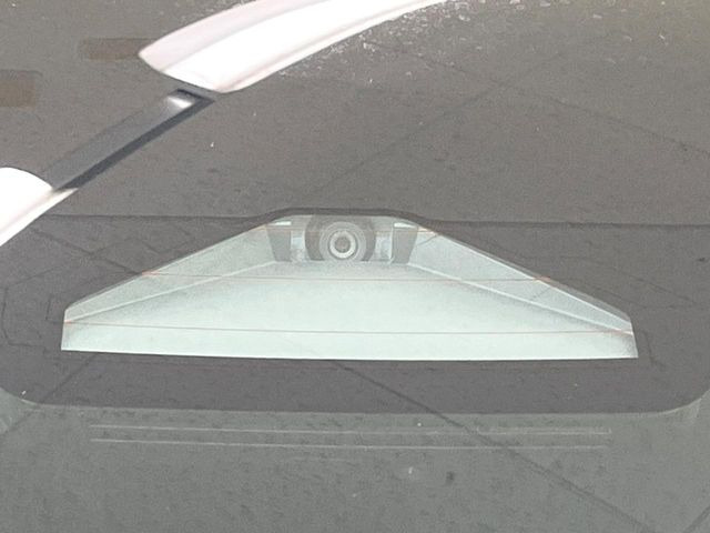 �y�g���^�Z�[�t�e�B�Z���X�z���s���ɑO���̎ԗ�����F�����A�Փ˂������Ȏ��͌x��ƃu���[�L�ŏՓˉ���Ɣ�Q�y�����A�V�X�g�B�����S�Ƀh���C�u�����y���݂��������܂��B