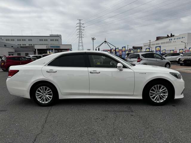 ���J�[�i�r�A�A���~�z�C�[���AHID���C�g���̃J�[�p�i��������舵���Ă��܂�������]������΂��Ђ����k����������