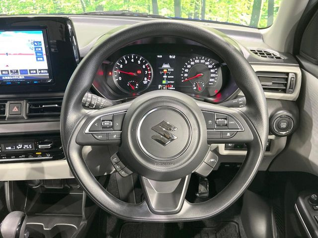 �y�X�e�A�����O�X�C�b�`�z�^�]���A�O������ڐ������炷���ƂȂ��A�I�[�f�B�I���̑��삪�\�ȕ֗��@�\!���S&���K�ȃh���C�u�����o���Ă���܂���