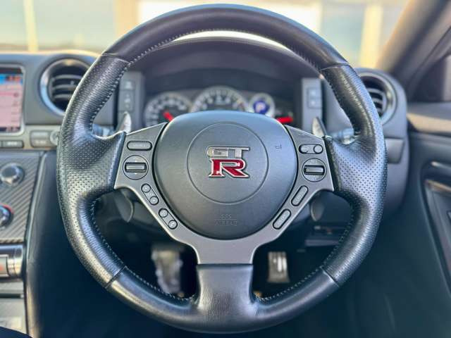 ���ГƎ���GT-R35��p�ۏ؁B���x�o�^����Œ��N15�N�A�ۏ؍X�V���\�ł��B�ő�600���ʂ̏[���ۏ؂ŁA���q�l�̃J�[���C�t���T�|�[�g�������܂��B�ڂ����̓X�^�b�t�܂ł��C�y�ɂ��₢���킹�������܂��B