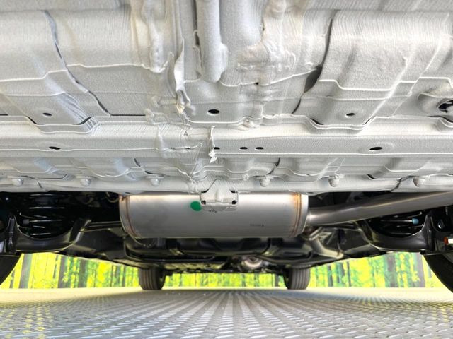 下回りがきれいなうちに、防錆加工の施工がオススメ。降雪地域はもちろん、沿岸部にお住いの方や、趣味でマリン・ウィンタースポーツをされる方にご好評いただいております。