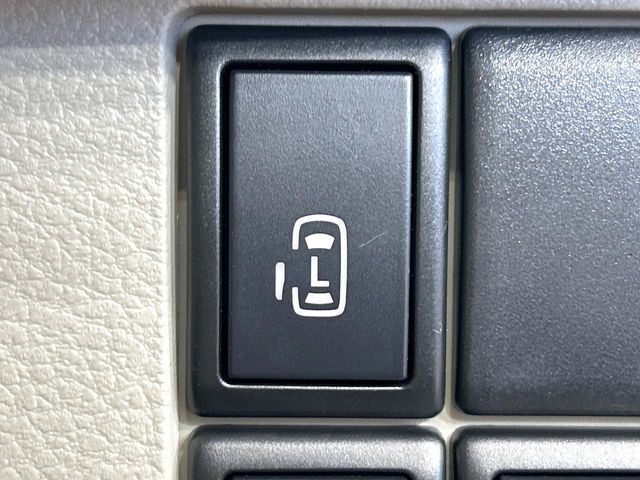 �y�p���[�X���C�h�h�A�z�X�}�[�g�L�[��^�]�Ȃ̃X�C�b�`�ŃX���C�h�h�A�̊J���\���d��������͂����ăh�A���J����K�v�������A���������q�l�ł��A�d���ו��������Ă��鎞�����N�ɊJ���߂ł��܂���