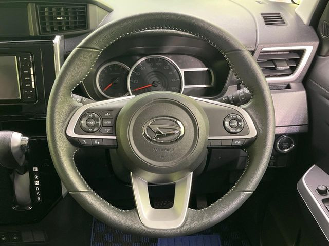 �y�X�e�A�����O�X�C�b�`�z�^�]���A�O������ڐ������炷���ƂȂ��A�I�[�f�B�I���̑��삪�\�ȕ֗��@�\!���S&���K�ȃh���C�u�����o���Ă���܂���