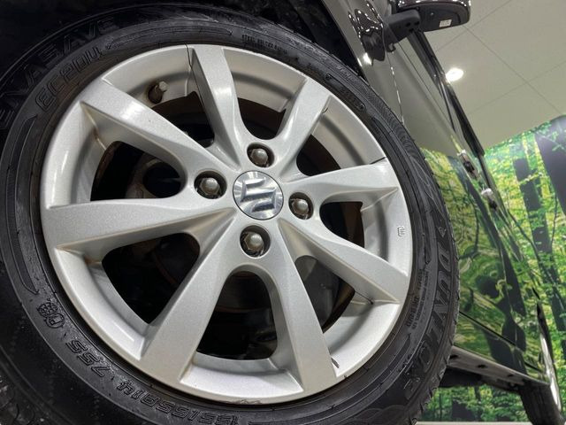 �y����14�C���`�A���~�z�C�[���z�O�ςɃ}�b�`���������A���~�z�C�[���𑕒����Ă���܂��B�e��ЊO�A���~�z�C�[����A�X�^�b�h���X�^�C�����戵�����Ă���܂��B���񂲑��k����������