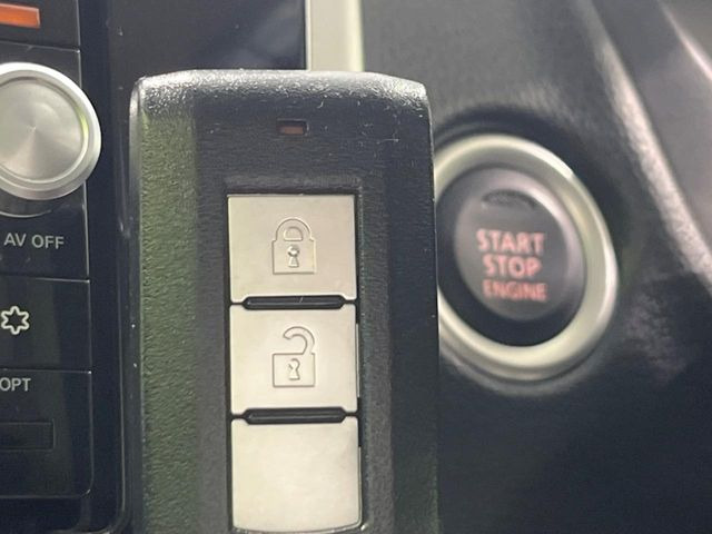 �y�C���e���W�F���g�L�[�z�J�o����|�P�b�g�ɓ��ꂽ�܂܂ł��h�A�̎{���E�������\�ȃX�}�[�g�L�[�𑕔��B�G���W���̃I���E�I�t�����J�M�����o���K�v����������Ƃ��Ă��֗��ł���