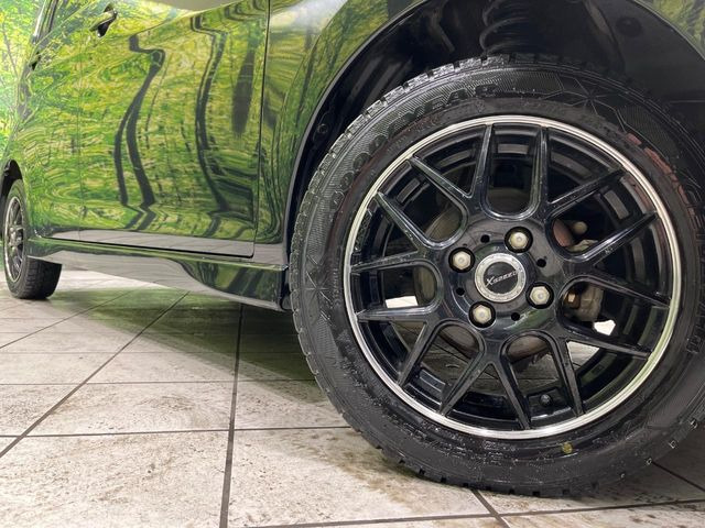 �y14�C���`�A���~�z�C�[���z�O�ςɃ}�b�`�����A���~�z�C�[���𑕒����Ă���܂��B�e��A���~�z�C�[����A�X�^�b�h���X�^�C�����戵�����Ă���܂��B���񂲑��k����������