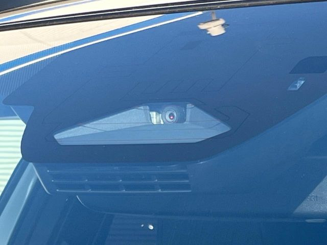 �y�g���^�Z�[�t�e�B�Z���X�z���s���ɑO���̎ԗ�����F�����A�Փ˂������Ȏ��͌x��ƃu���[�L�ŏՓˉ���Ɣ�Q�y�����A�V�X�g�B�����S�Ƀh���C�u�����y���݂��������܂��B