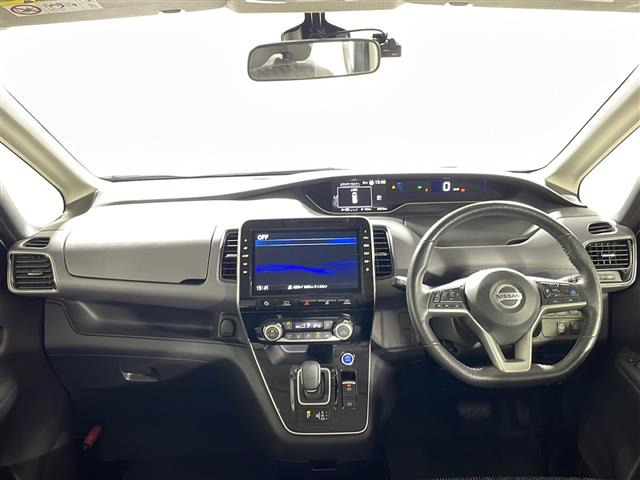 セレナ1.2 e-POWER ハイウェイスターV