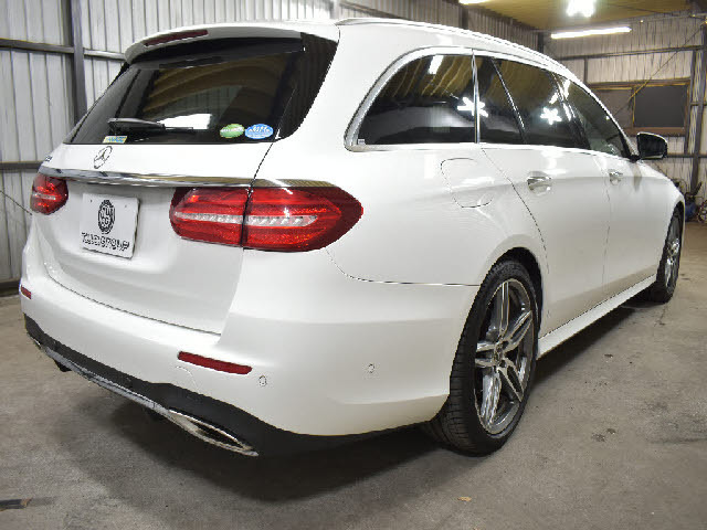 EクラスワゴンE200 アバンギャルド スポーツ