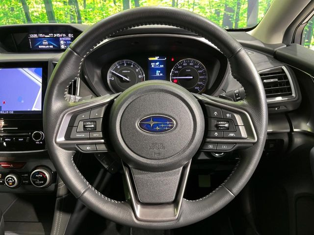 �y�����v�����X�e�A�����O�z�㎿�Ȋv���g�p���邱�ƂŁA��ɂ����������݂ƂĂ��^�]���₷���n���h���ł���