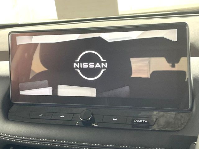 �y����12.3�^�i�r�z�l�C�̏����i�r�𑕔����Ă���܂��B�i�r�̎g���₷���͂������A�I�[�f�B�I�@�\���[��!�L�����v�◷�s�͂������A�ʋ΂┃�����ȂǕ��i�̃h���C�u���y�����Ȃ�͂���