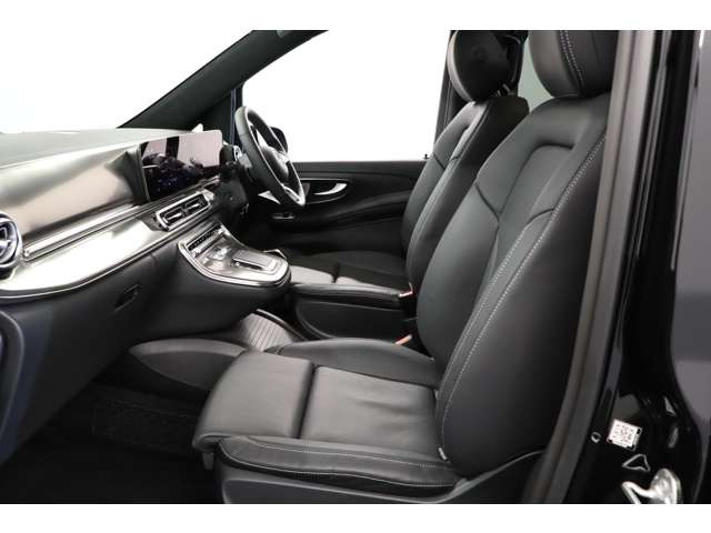 �͋��������I�ȃf�B�[�[���G���W���͊X�����獂�����H�܂ň��肵��������������A��i�̈��S�x���V�X�e�����^�]�҂Ɠ���҂̈��S����������Ǝ��܂��B