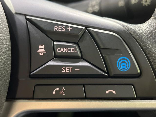 �y�v���p�C���b�g�z�������H�ł̒��������s���y��!!�a�؎��Ə��񑖍s�̃V�[���ŁA�A�N�Z���E�u���[�L�E�X�e�A�����O�������Ő��䂵�A�������^�]�̕��S���y�����Ă���܂���