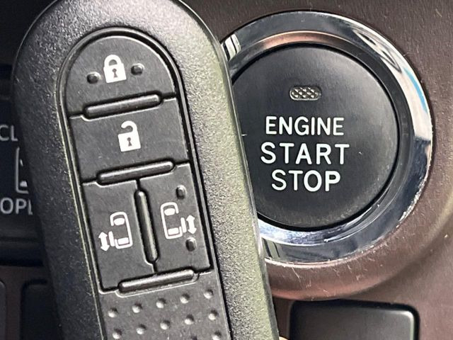 �y�L�[�t���[�V�X�e���z�J�o����|�P�b�g�ɓ��ꂽ�܂܂ł��h�A�̎{���E�������\�ȃX�}�[�g�L�[�𑕔��B�G���W���̃I���E�I�t�����J�M�����o���K�v����������Ƃ��Ă��֗��ł���