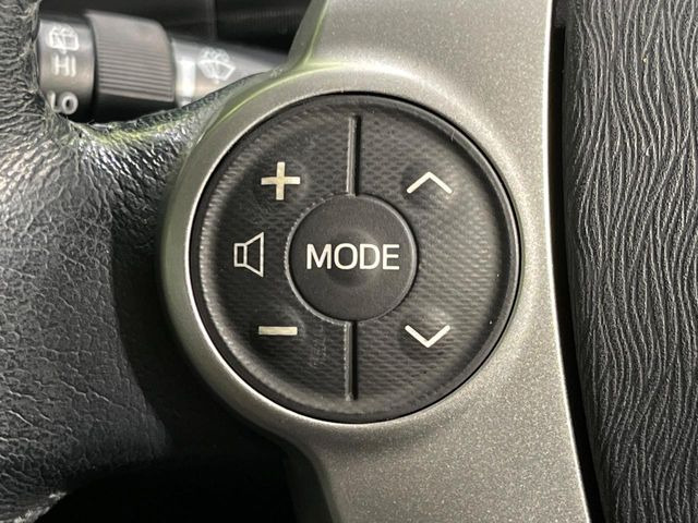 �y�X�e�A�����O�X�C�b�`�z�^�]���A�O������ڐ������炷���ƂȂ��A�I�[�f�B�I���̑��삪�\�ȕ֗��@�\!���S&���K�ȃh���C�u�����o���Ă���܂���