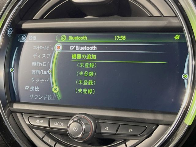 ��Bluetooth:���莝���̃X�}�[�g�t�H���ȂǂƐڑ����A�n���Y�t���[�ʘb��Տꊴ����~���[�W�b�N�Đ������y���݂��������܂��B�����ڑ��ł��̂Ŕς킵��������܂����