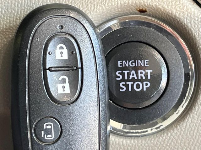 �y�L�[���X�X�^�[�g�V�X�e���z�J�o����|�P�b�g�ɓ��ꂽ�܂܂ł��h�A�̎{���E�������\�ȃX�}�[�g�L�[�𑕔��B�G���W���̃I���E�I�t�����J�M�����o���K�v����������Ƃ��Ă��֗��ł���