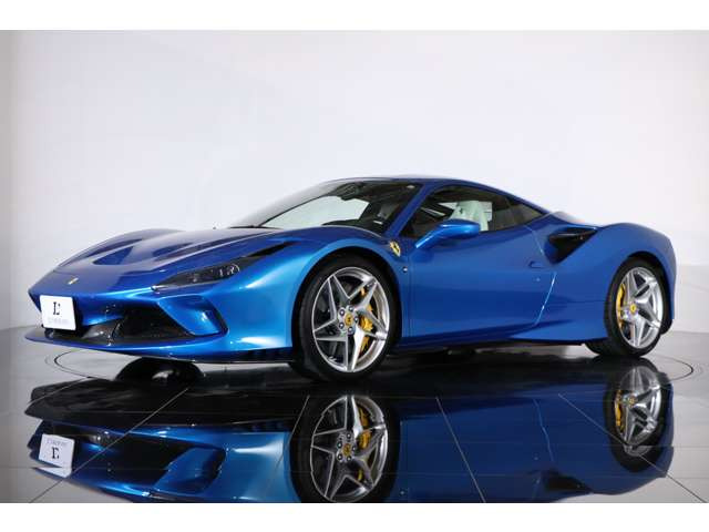 �Z���^�[�g���l���̋@�\�I�f�U�C���������B4000km���s�Ńu���[�L�t�B�[���ǍD�B�Ód���X�C�b�`�̑���n���X�}�[�g�Ȏԗ��B