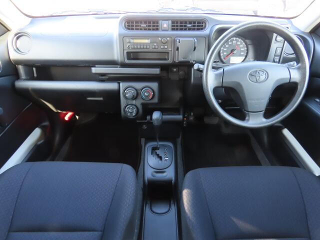 ���O���̐��|�E�K���X�n�{�f�B�R�[�e�B���O��CAR�N���[�j���O���Ǝ҂��{�H�������܂��̂ő�ϐ����B�I���b�N�X�����Ԃł݂͂Ȃ��܂ɉ��K�ȃh���C�u�����񑩁B