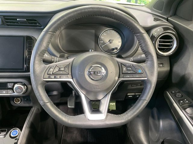 �y�����v�����X�e�A�����O�z�㎿�Ȋv���g�p���邱�ƂŁA��ɂ����������݂ƂĂ��^�]���₷���n���h���ł���