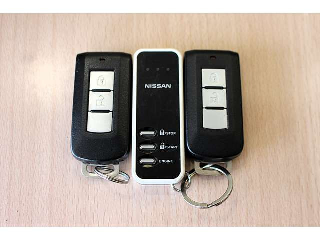 �����G���W���X�^�[�^�[�A�X�}�[�g�L�[