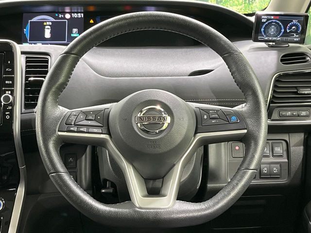 �y�����v�����X�e�A�����O�z�㎿�Ȋv���g�p���邱�ƂŁA��ɂ����������݂ƂĂ��^�]���₷���n���h���ł���